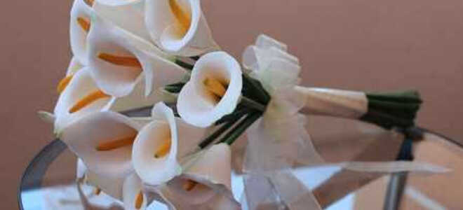 Свадебный букет из цветов фоамирана