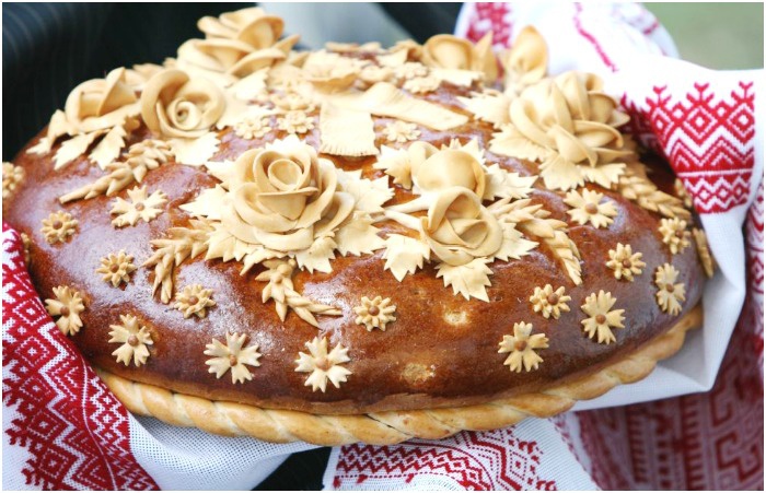 Праздничный каравай